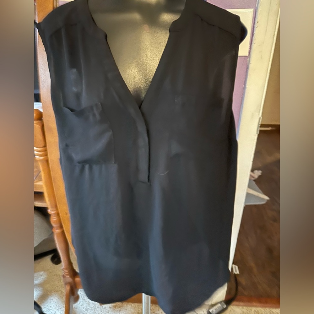 Torrid black sleeveless shirt with v neck